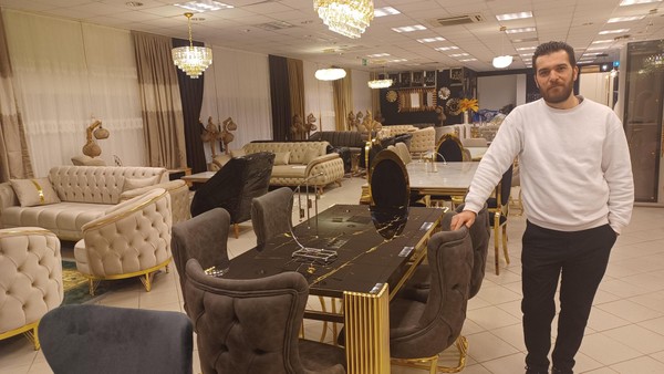 „Kunden kommen aus ganz Deutschland“: Möbelhaus in Velbert hat großen Erfolg