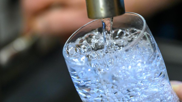 Trinkwasser künftig ohne Chlorgeruch: Velbert führt UV-Desinfektion ein
