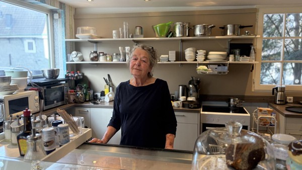„Sie ist die Seele des Ganzen“: Mit 67 Jahren hinter der Café-Theke in Velbert