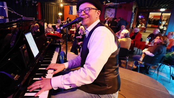 Lutz Strenger: Von der Heiligenhauser Vogelhochzeit zu Billy Joel und Elton John