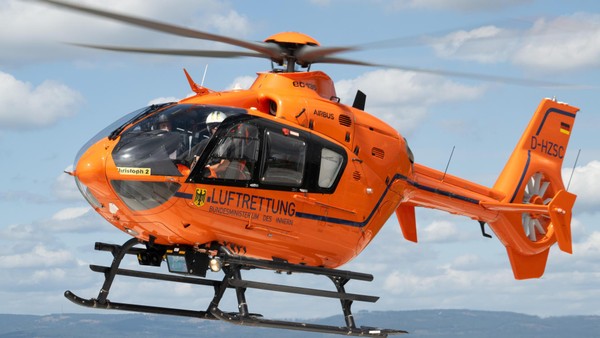 Kradfahrer schwer verletzt: Warum hat er keinen Helm getragen?