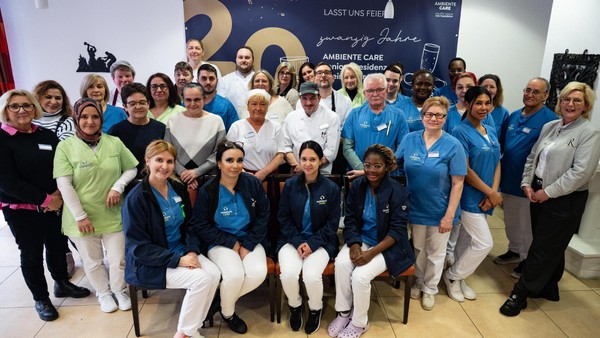 Nach zwei Insolvenzen: Seniorenresidenz Rheinischer Hof feiert 20. Geburtstag