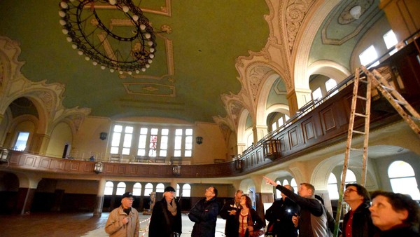 Vor zehn Jahren: Endspurt am Bürgerhaus Velbert-Langenberg