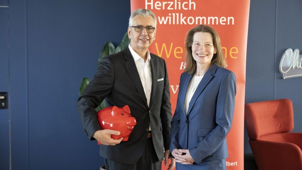 Finanz-Buddys, KI-Berater und Kundennähe: Velberter Sparkasse bleibt anders