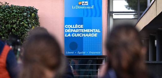 Frankreich: Schüler sticht Lehrerin in der Klasse nieder