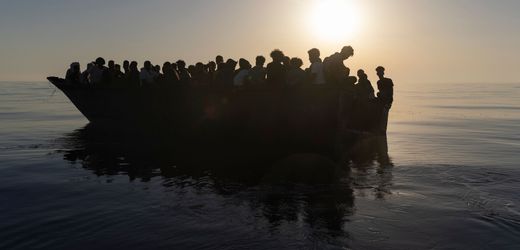 Italien: 15 Tote bei Fluchtversuch über das Mittelmeer