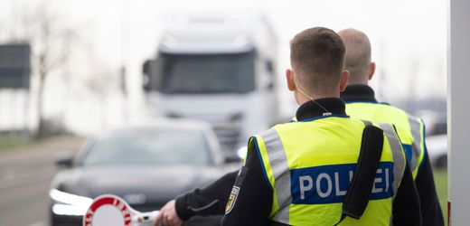 Alexander Dobrindt verlängert Grenzkontrollen bis mindestens September