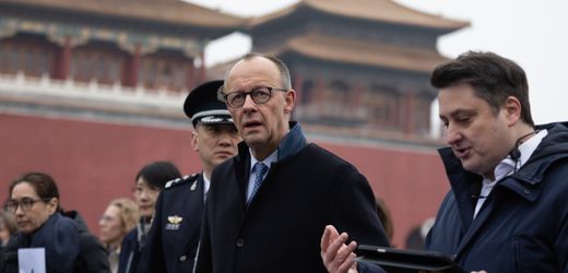 Friedrich Merz in China: Kanzler vermeidet Konflikte bei Treffen mit Xi Jinping