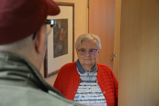 POL-ME: Falsche Handwerker bestehlen Seniorin – 2602078