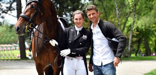 Thomas Müller spricht über die Fernbeziehung zu seiner Frau – und den Pferden