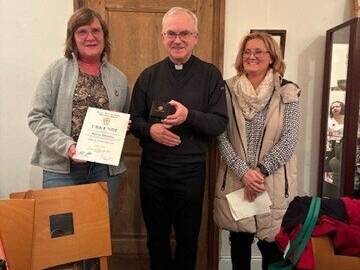 Ehrung bei St.-Katharinen-Gilde Wankum: Silbernes Verdienstkreuz für Maria van Scherrenburg