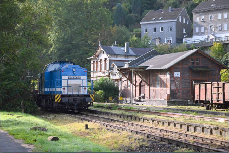 Strecke zwischen Radevormwald und Wuppertal: Bahnstrecke nach Dahlerau wird freigeschnitten