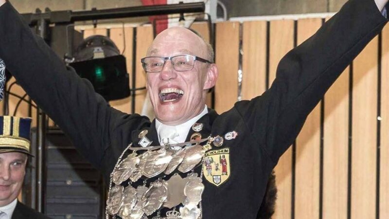 Hubertusschützen in Neuss: Beitragserhöhung und ein neues Ehrenmitglied