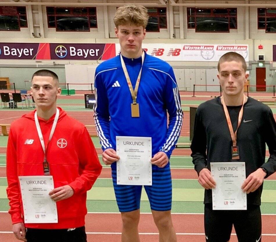 Hallenmeisterschaften Nordrhein Leverkusen: Finn Lasse Schröder bezwingt erstmals seinen Bruder Nils Arne