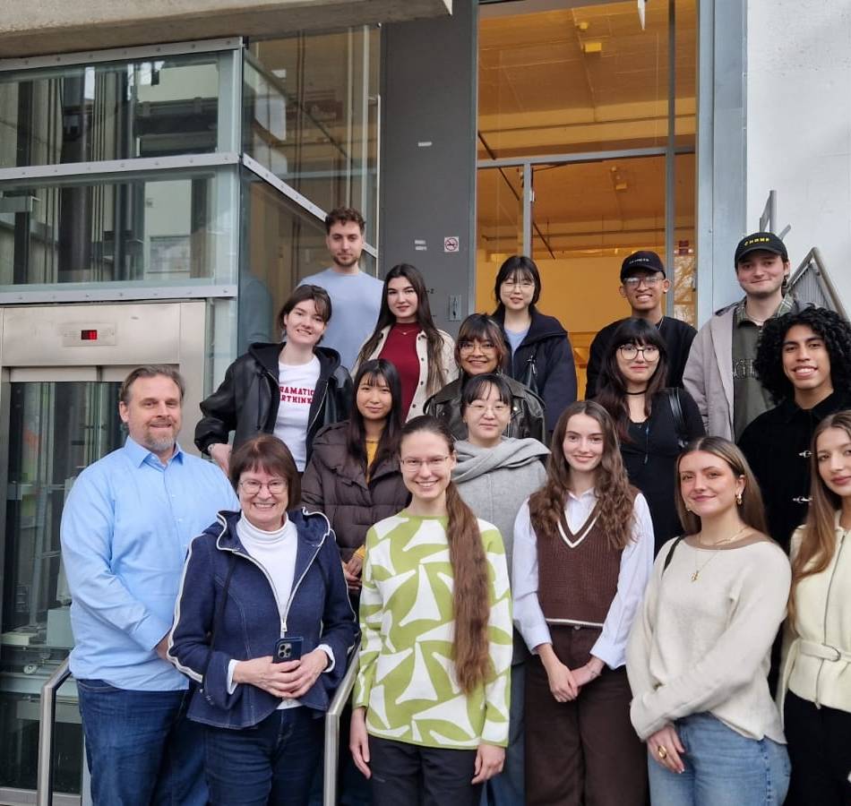 Emmerich: Studenten zu Besuch im PAN-Kunstforum