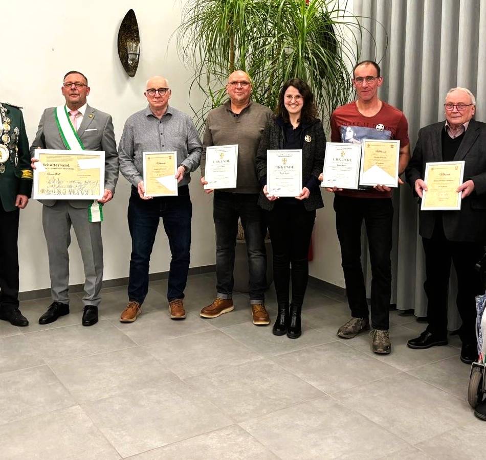 Heimatreporter im Grenzland: Jahreshauptversammlungen bei den Schützen in Born und Amern