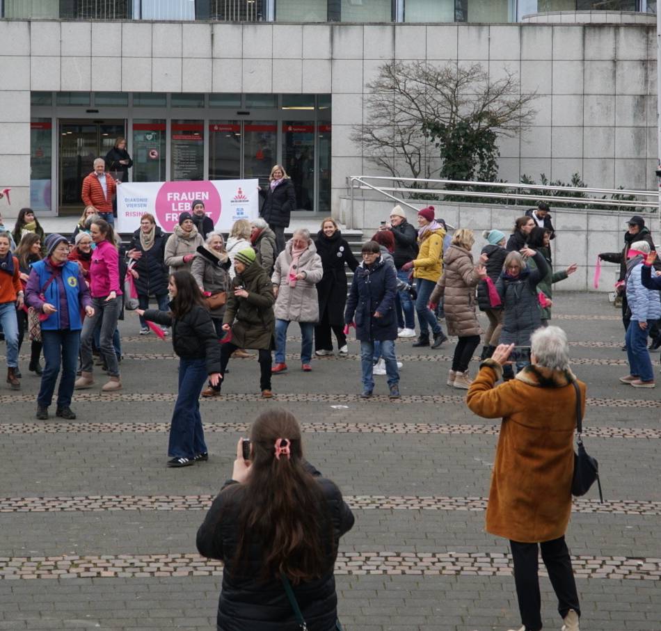 Protestaktion in Viersen: Tanzen gegen Gewalt an Frauen