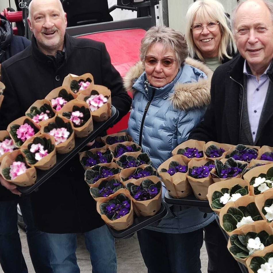 Altenheim-Aktion zum Valentinstag: Awo beschenkt Senioren und Pfleger in Straelen, Wachtendonk und Kerken