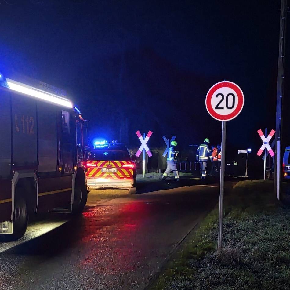 Psychosoziale Notfallversorgung: Unterstützung für Alpener Retter nach Einsatz an Bahnübergang