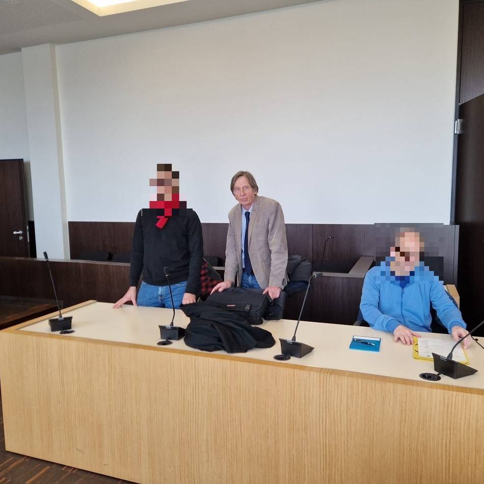 Prozess vor dem Düsseldofer Amtsgericht: „Wenig Substanz“ – Freispruch für DSSQ-Aktivisten