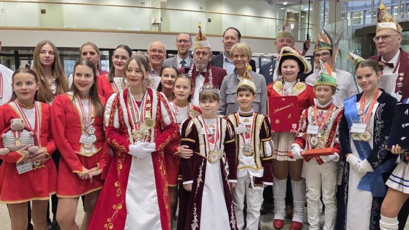 Ratinger Brauchtum: Kinderprinzenpaar besucht den Landtag