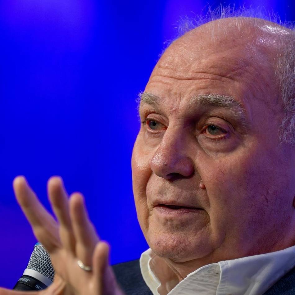 Auslöser ist der Upamecano-Vertragspoker: „Wahnsinn nicht mitmachen“ – Hoeneß will Macht der Berater beim FC Bayern beschneiden