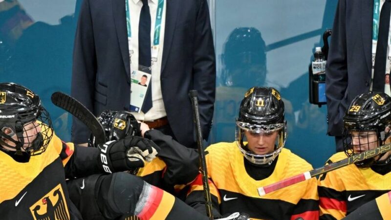 Trotz Führung: Dämpfer zum Start – Eishockey-Frauen verlieren gegen Schweden