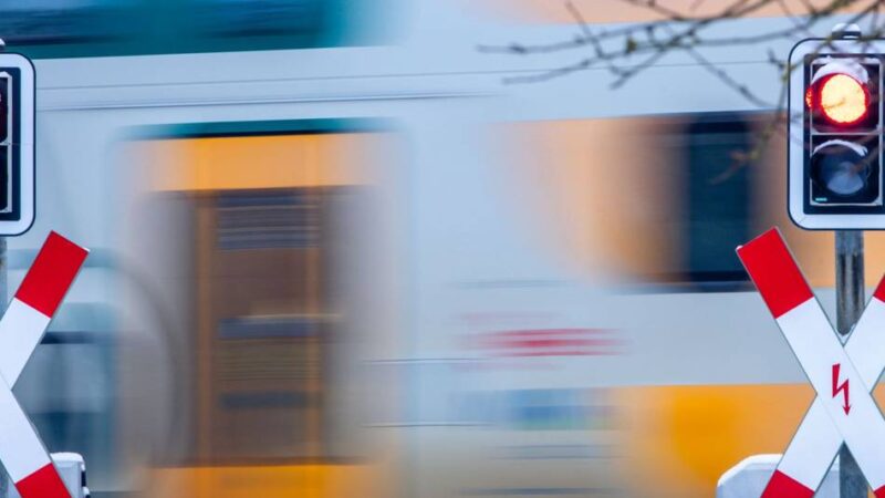 Wegen der Betuwelinie: Bahnübergänge in Emmerich, Rees und Mehrhoog werden gesperrt