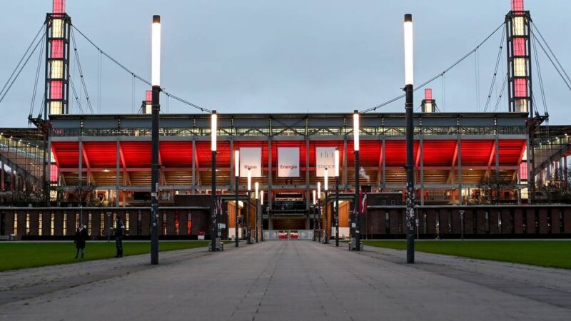 Strafanzeige gegen 27-Jährigen: Heiratsantrag im Kölner Stadion beschäftigt nun die Justiz