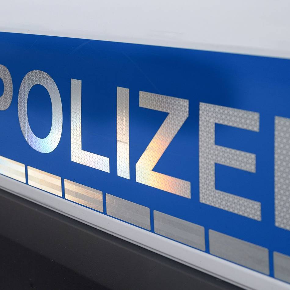 Polizei Mönchengladbach teilt mit: In Windberg fallen immer wieder Hakenkreuze auf