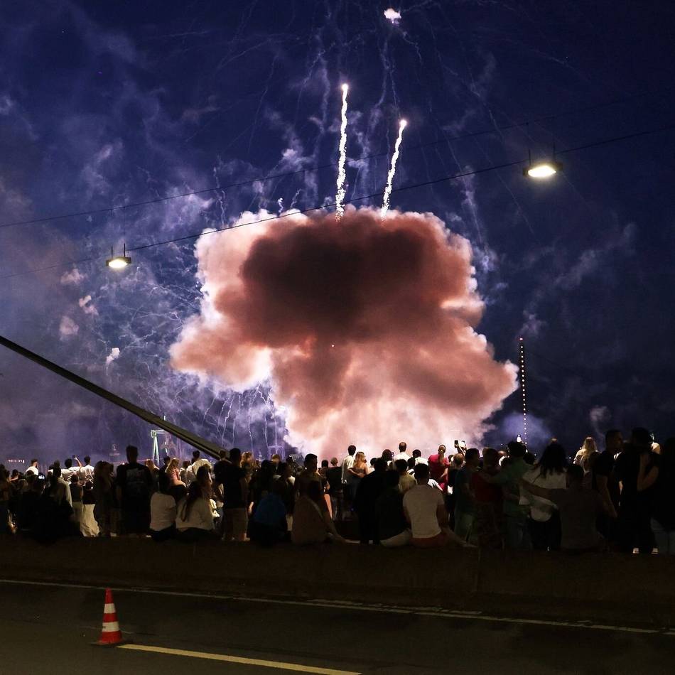 Reaktionen auf Kirmesfeuerwerk: „Das Feuerwerk gehört zur Rheinkirmes dazu“