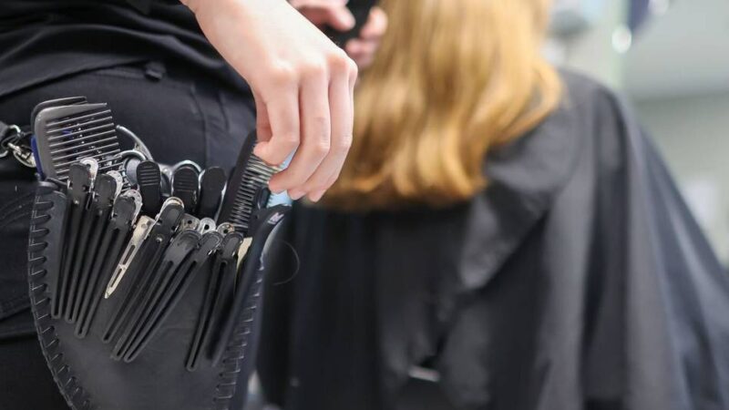 Terminbuchung bei vielen Neusser Friseuren läuft über App: „Da dürfen wir uns nicht verschließen“