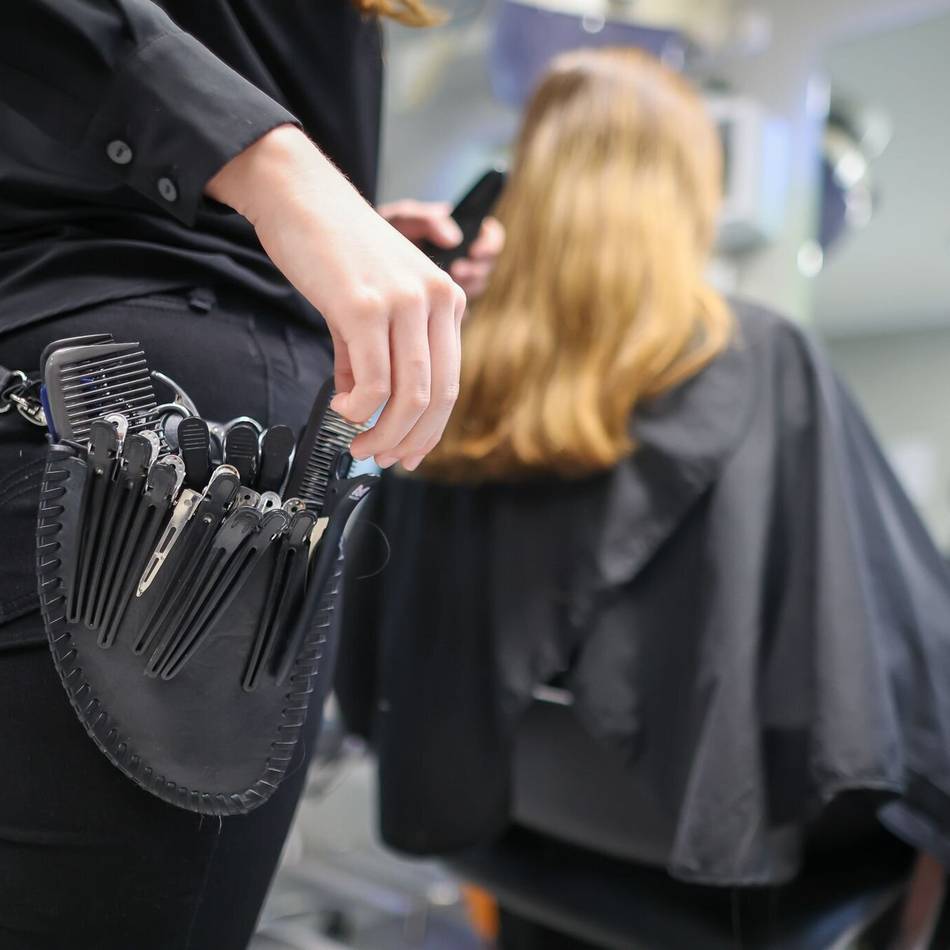 Terminbuchung bei vielen Neusser Friseuren läuft über App: „Da dürfen wir uns nicht verschließen“