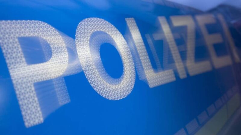 In der Wermelskirchener Innenstadt: Polizei ermittelt nach nächtlicher Prügelei