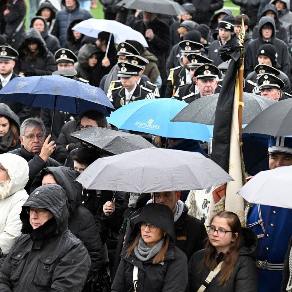 Trauer um Yosef in Dormagen : „Dass ein Kind ein anderes Kind gewaltsam aus dem Leben reißt, ist unbegreiflich“
