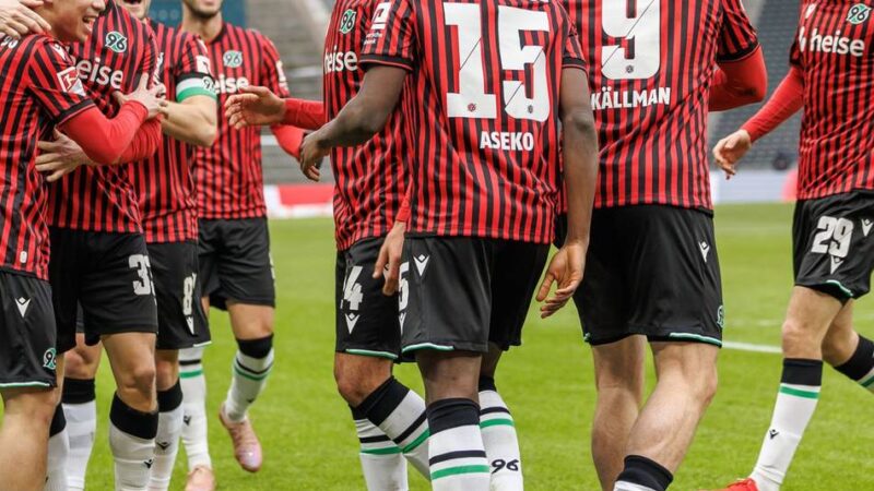 Sieg in Berlin: Hannover 96 springt auf einen Aufstiegsplatz