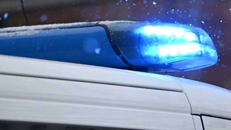 Vorfall in Düsseldorf: Auto rast in Supermarkt in Oberbilk – Fahrer in U-Haft