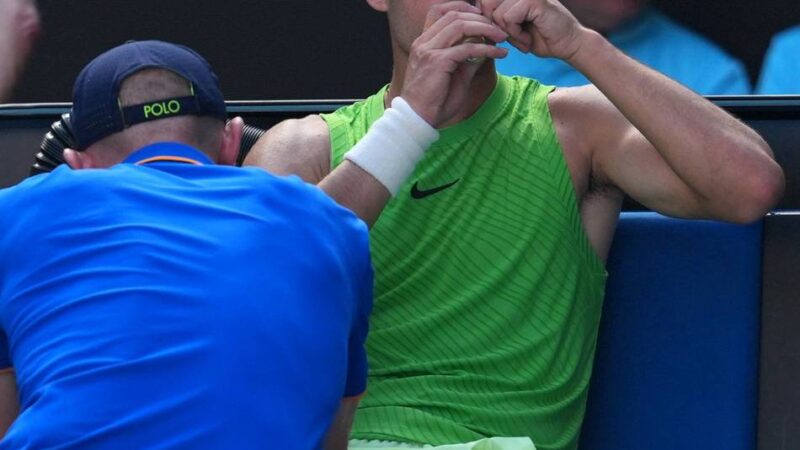 Bei den Australian Open: Was hinter dem Gurkensud steckt, der Alcaraz gegen Zverev von Krämpfen erlöste