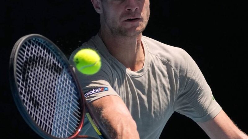 Nach Besuch im Maracana: „Kann man ihn als Stürmer testen?“ – Rios Fußballfans diskutieren über Tennisprofi Hanfmann