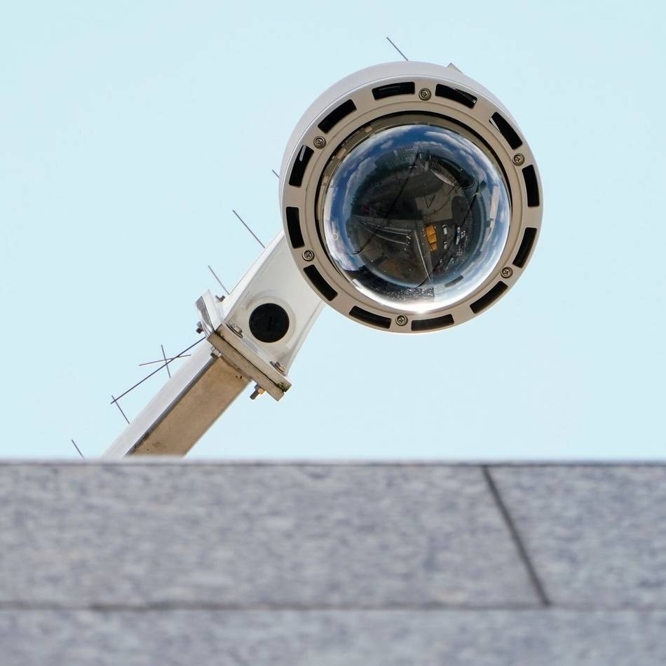 Pilotprojekt in Vorbereitung: Schulen mit Kameras und Alarm sicherer machen