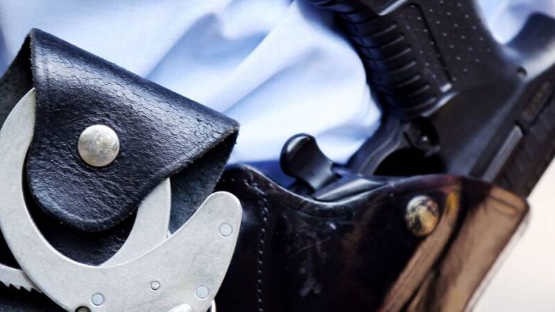 Am Flughafen Weeze: Straftäter am Rosenmontag
von der Polizei erwischt