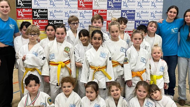 Zum ersten Mal Bezirkseinzelmeisterschaften: Senshu Emmerich schreibt Judo-Geschichte in der Stadt