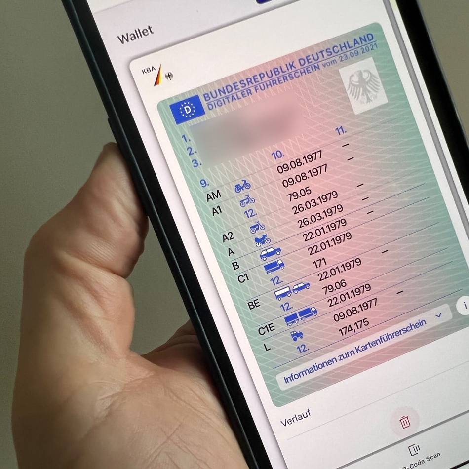 Festnahmen im Kreis Kleve: Führerschein für 500 Euro gekauft – jetzt fiel der Fahrer an der Grenze auf