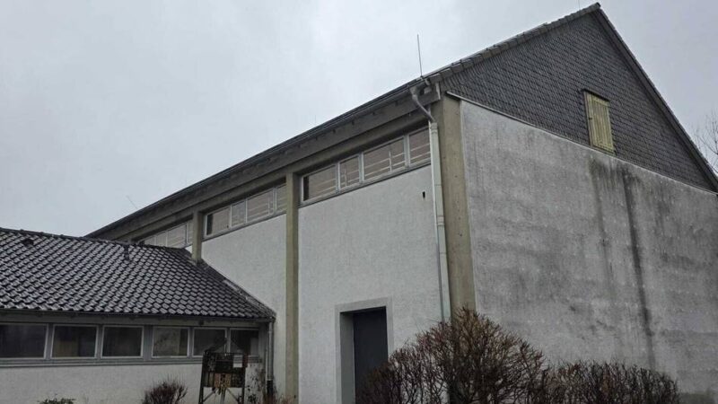 Politik in Hückeswagen: Grüne fordern, Realschulturnhalle über „Sportmilliarde“ zu sanieren