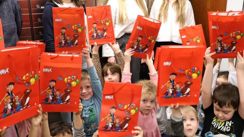 Besuch der Sparkasse am Niederrhein: Alpens Vorschulkinder gehen auf Schatzsuche