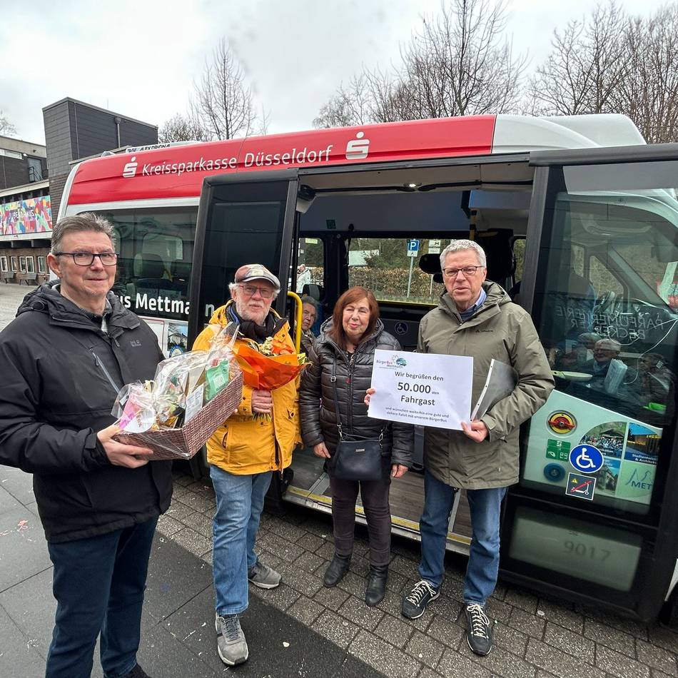 Transport in Mettmann: Bürgerbus feiert 50.000 Fahrgäste