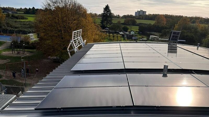 An 15 Standorten in Mönchengladbach: Drei Millionen Euro für PV-Anlagen auf städtischen Gebäuden
