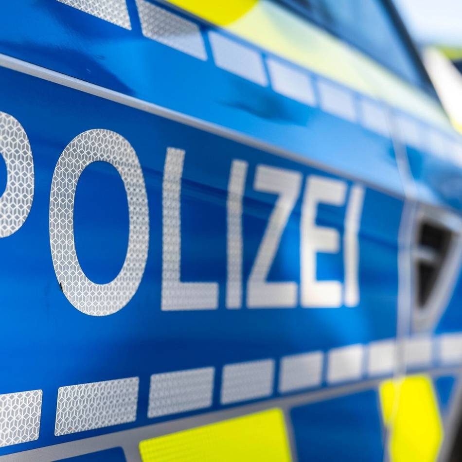 Im Rheinberger Gewerbegebiet: Mercedes Sprinter aus einer Werkstatt gestohlen