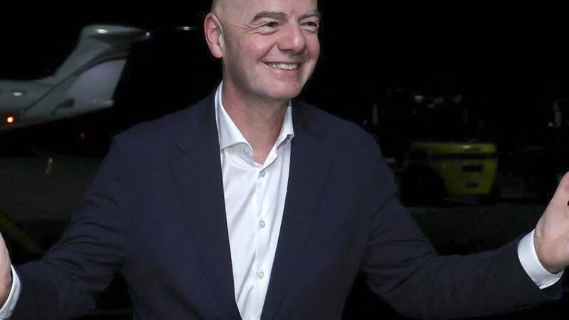 „Hat nichts gebracht“: Fifa-Boss Infantino will Russland zurück auf Fußball-Bühne holen