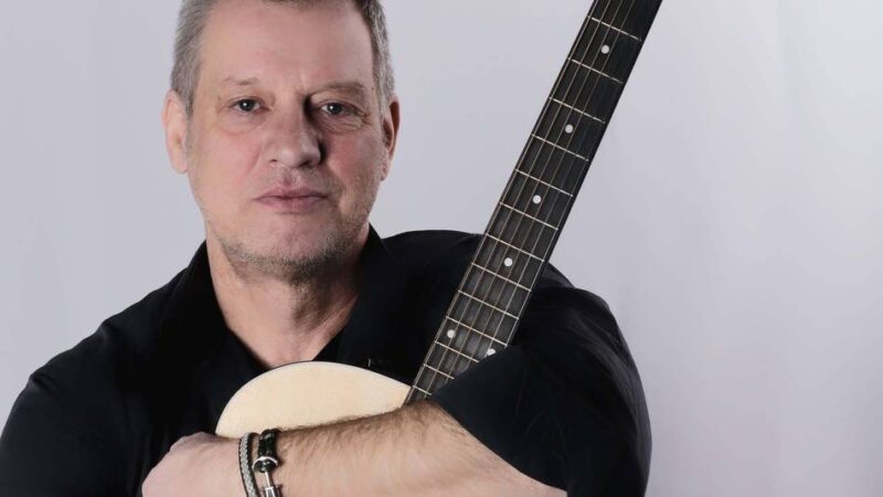 Kultur-Haus Zach in Hückeswagen: Liedermacher Thorsten Siltmann singt Reinhard Mey